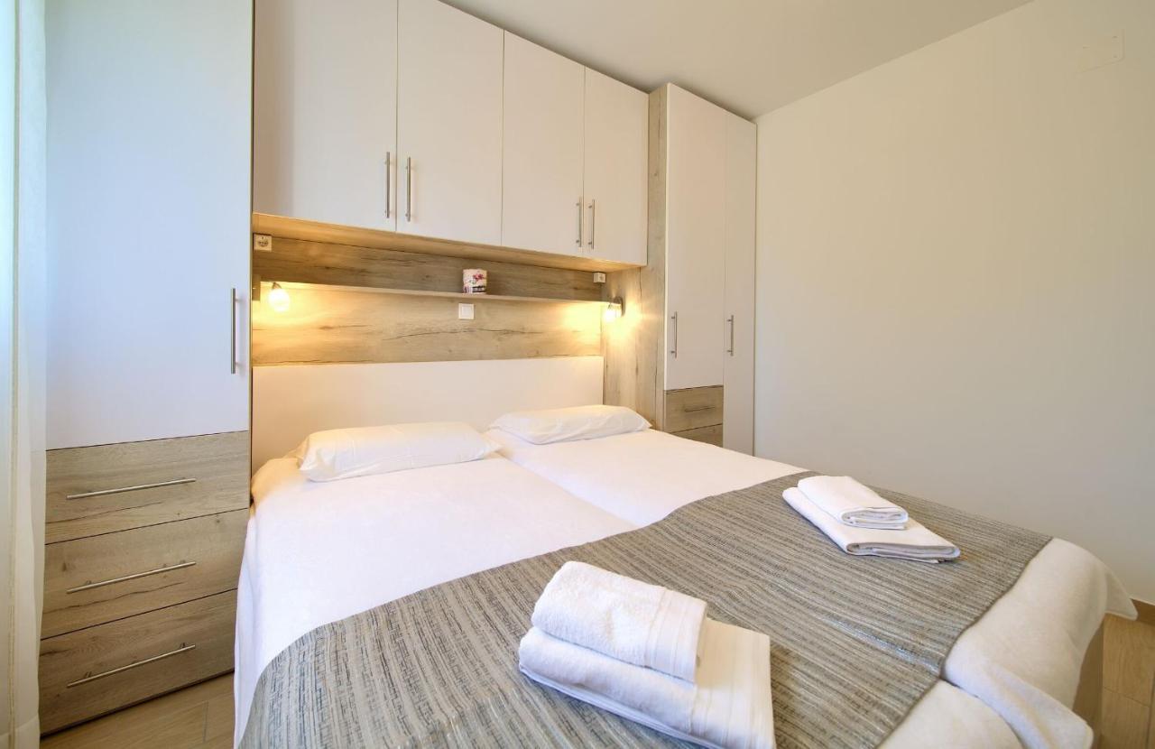 Apartment Crystal Aura Малинска Экстерьер фото